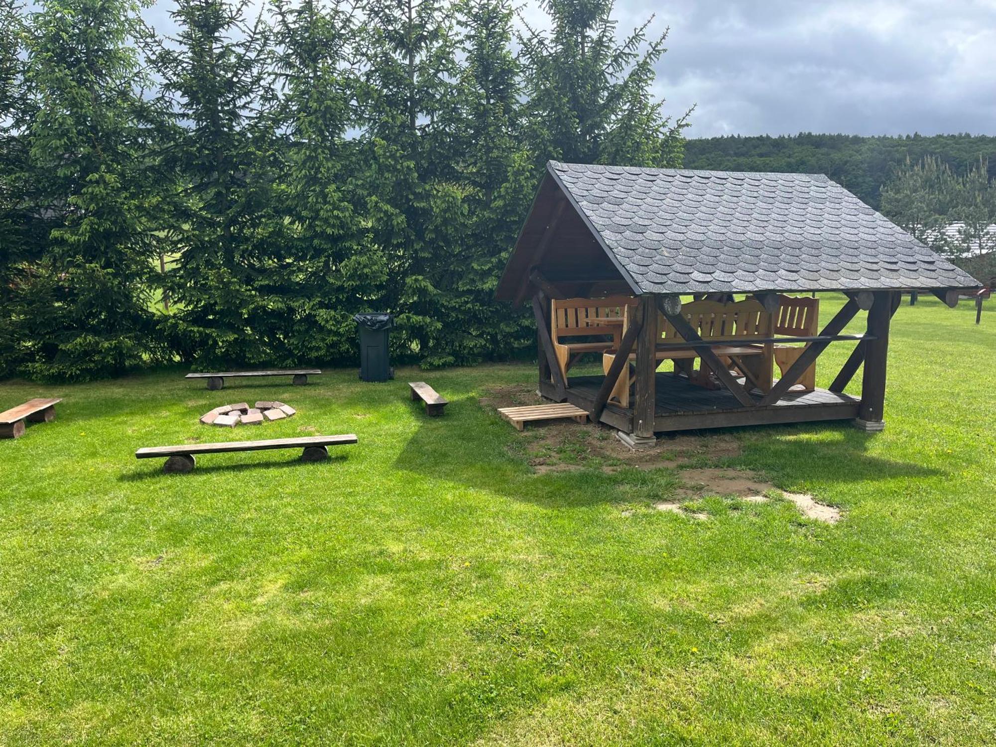 Camp Pacho Hotel Prievidza Buitenkant foto